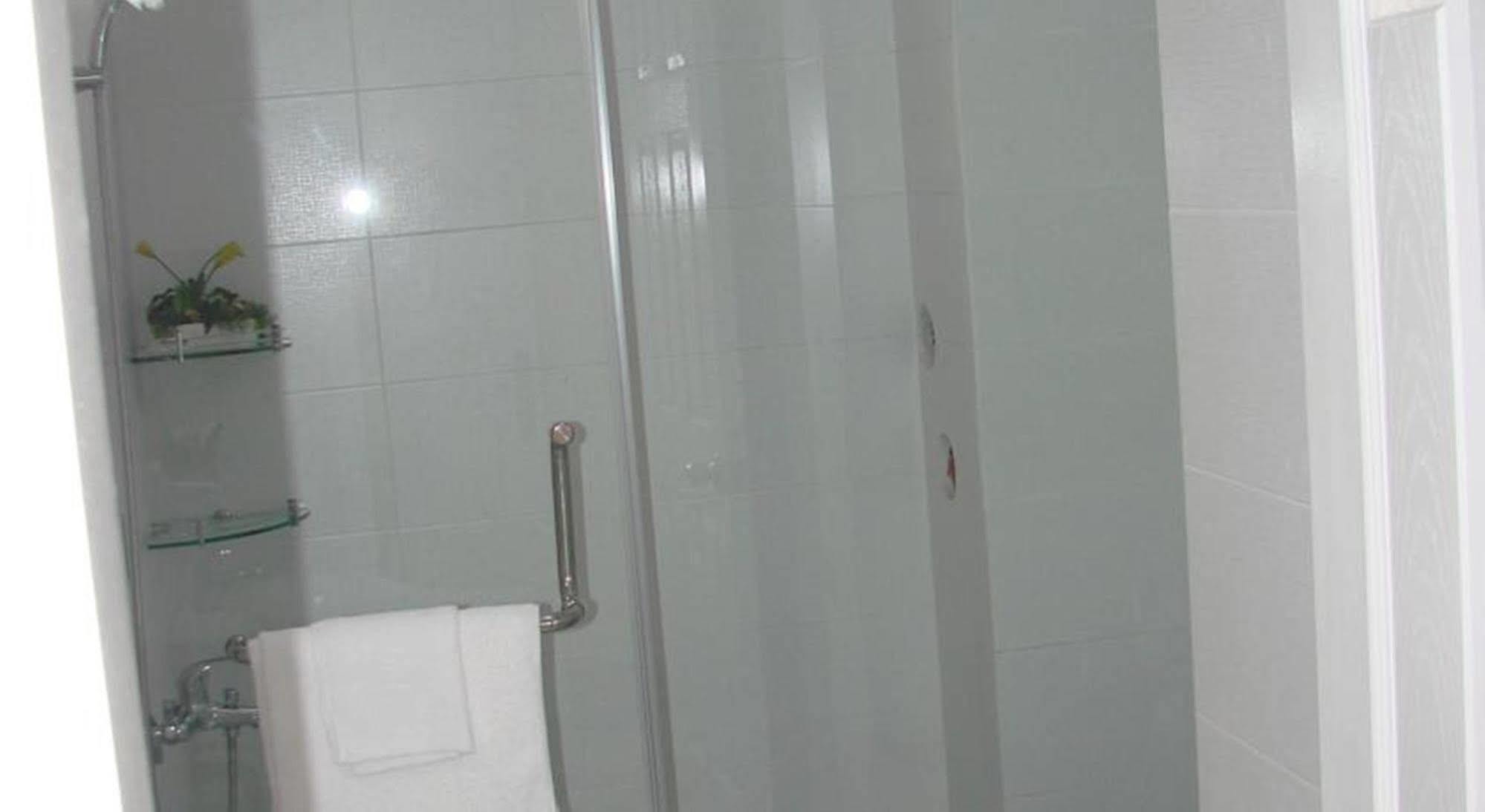 Cat Huy Hotel Ho Či Minovo Město Exteriér fotografie