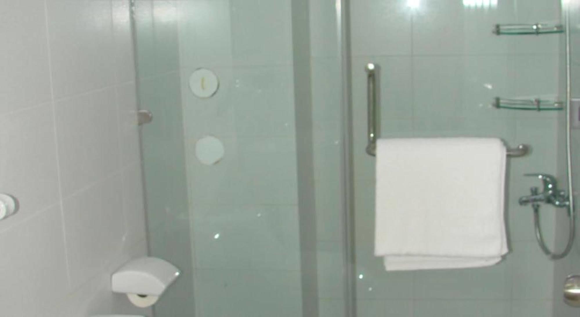 Cat Huy Hotel Ho Či Minovo Město Exteriér fotografie